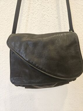 Vintage Leather Crossbody bag from the Victoria Leather Company